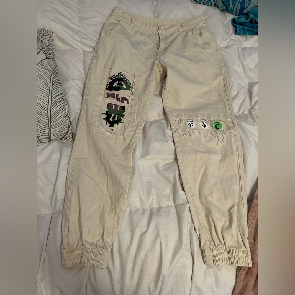 Yema California Beige Joggers with Patchwork Design size small